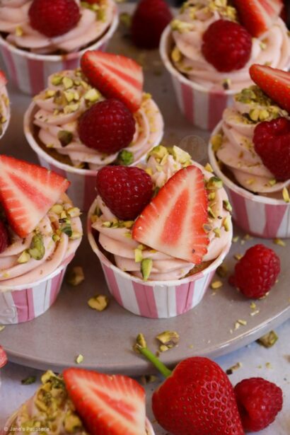 Cupcakes aux Baies et Pistaches!!